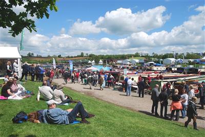 Crick Boat Show